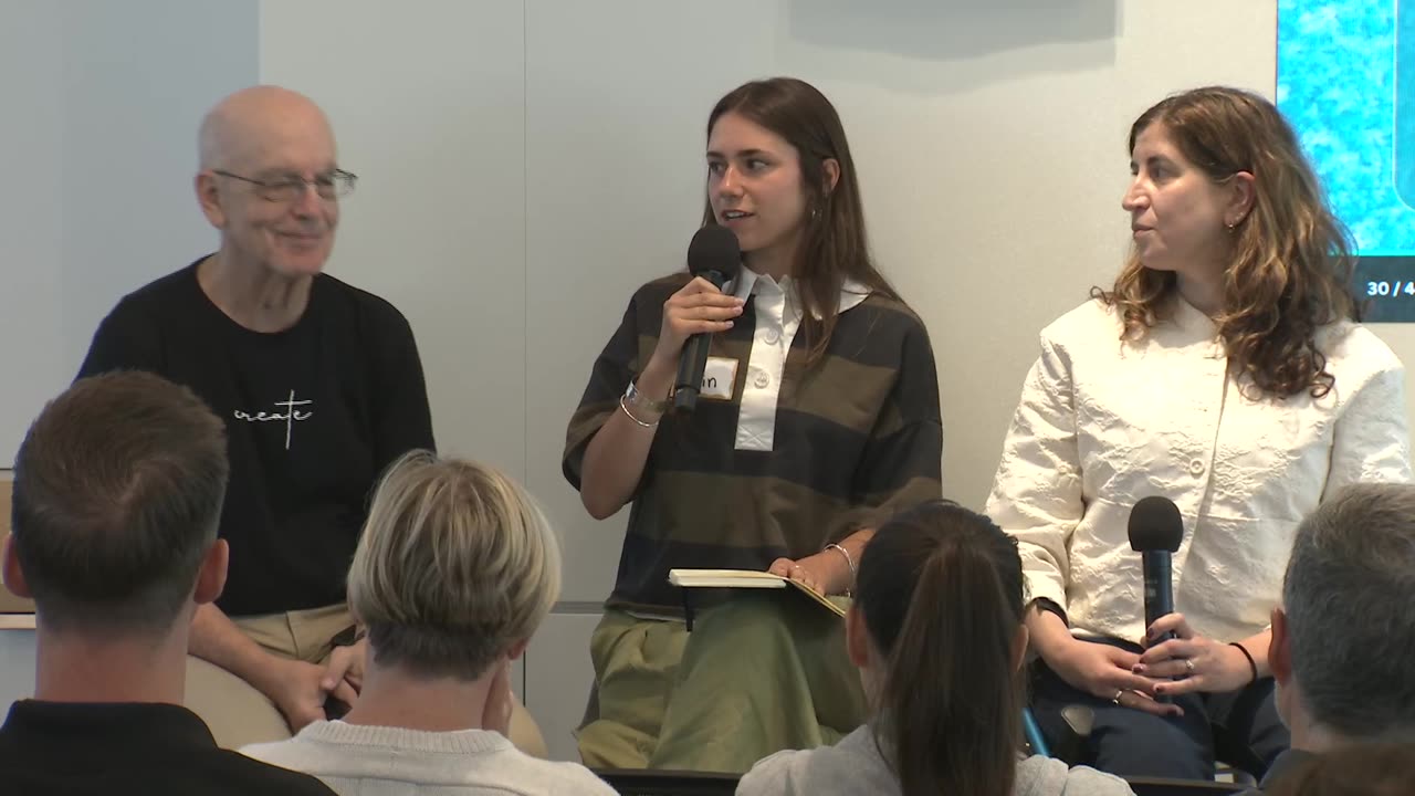 Liv Levin speaking at the H-Corps event